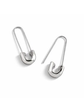 New! Trendy Silver Safety Pin Earrings (1045) NWOT